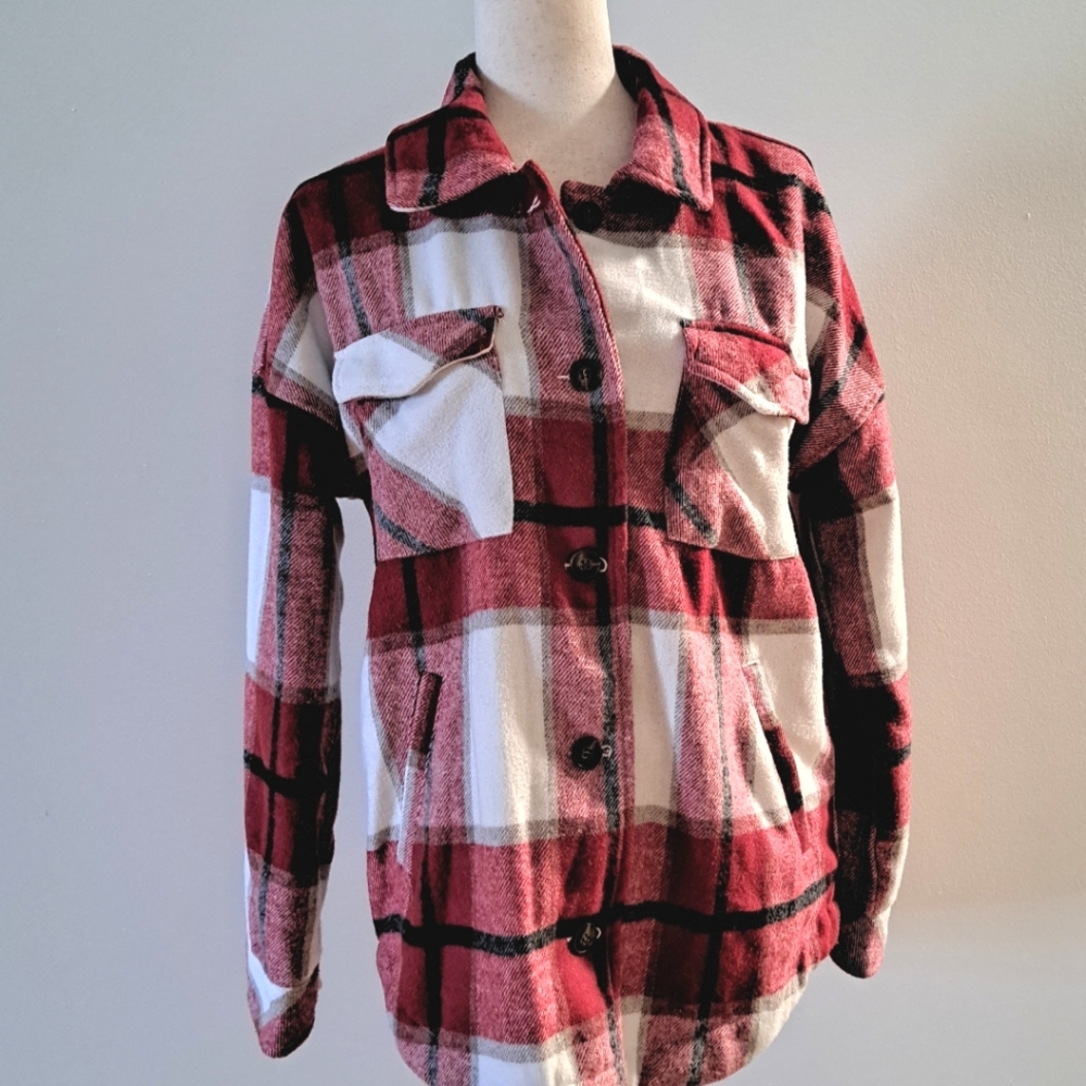 Cavalini Plaid Flannel Jacket Shacket Button Down Size Medium